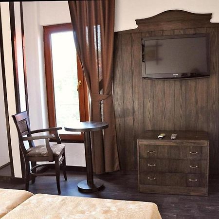 Kaleto Hotel Lom Luaran gambar