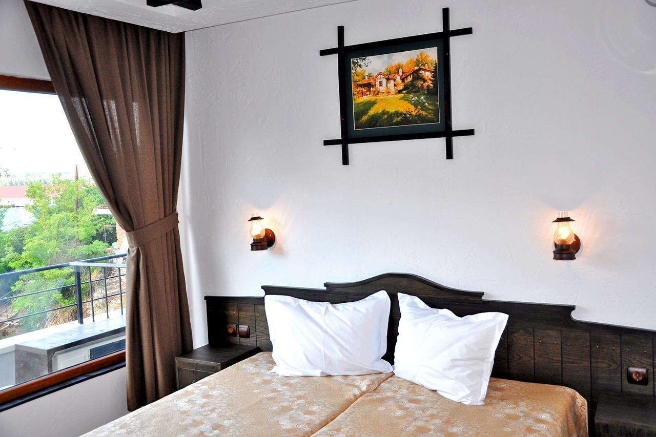 Kaleto Hotel Lom Luaran gambar