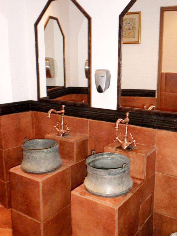 Kaleto Hotel Lom Luaran gambar
